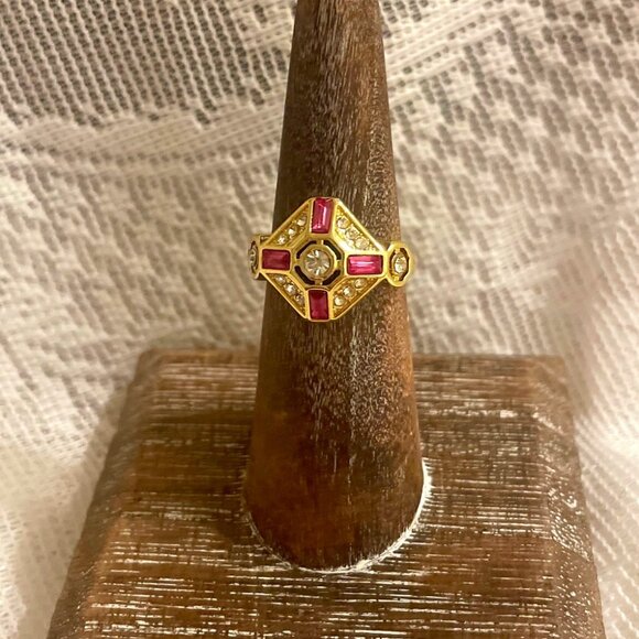 Vintage-Inspired Pink & Gold Statement Ring – Art Deco Style Size 7 - Picture 1 of 4